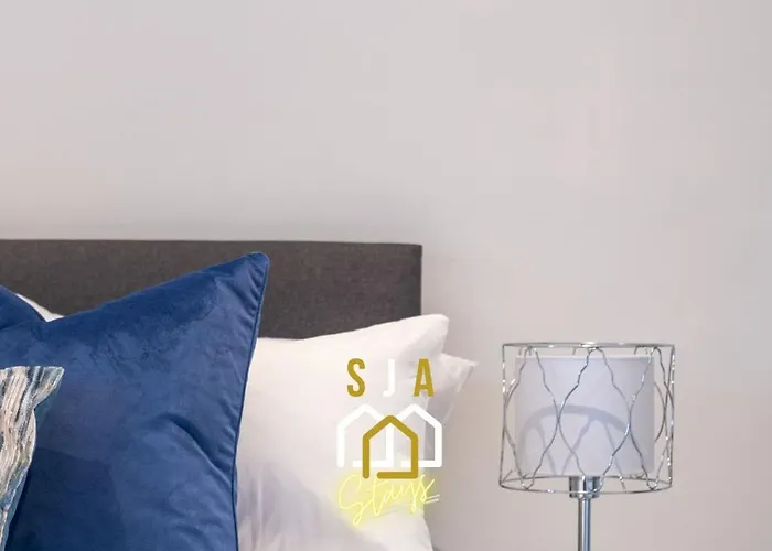 Holburn Hideaway - Sja Stays - Modern 2 Bed Apartment