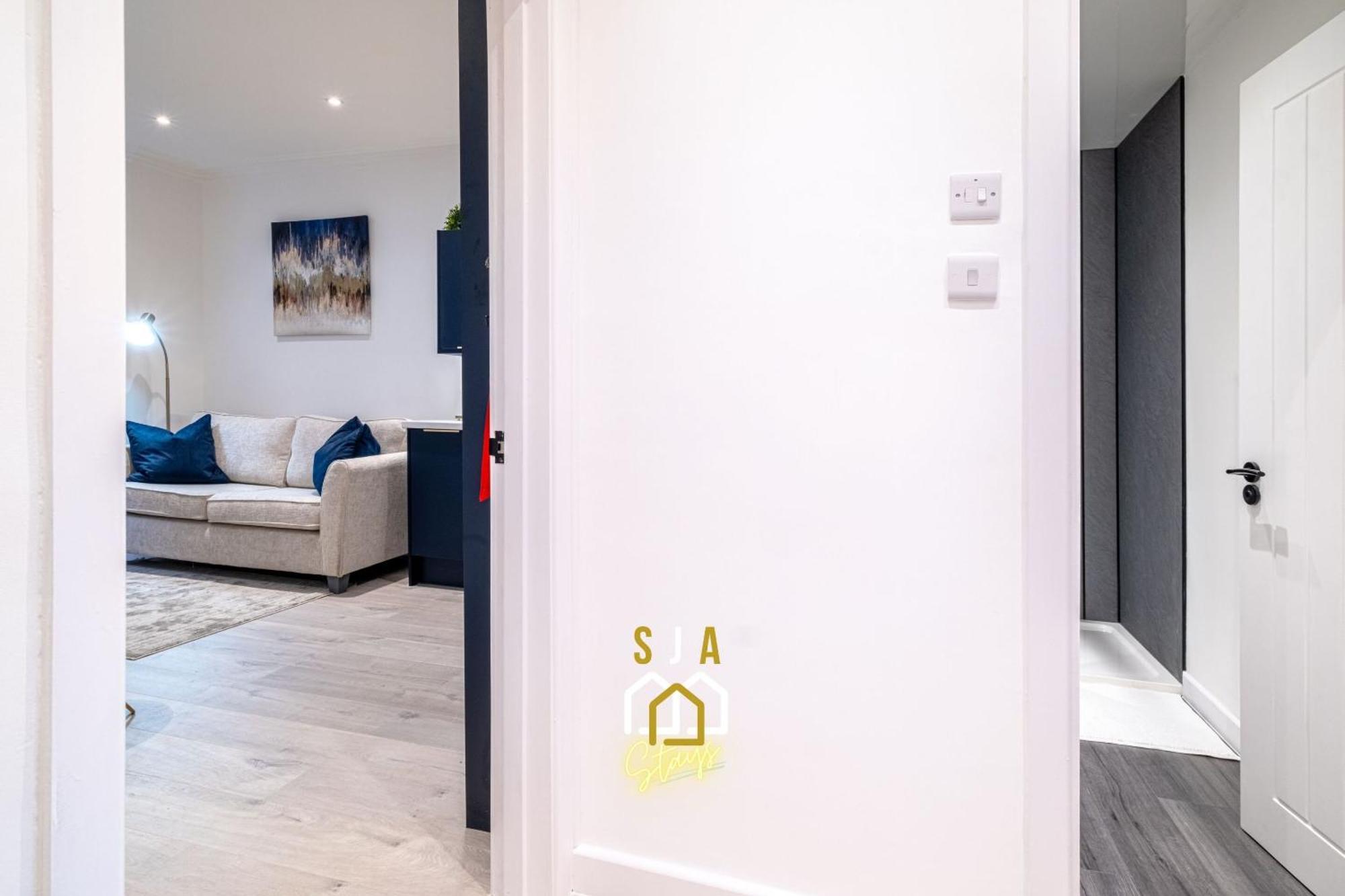 Holburn Hideaway - Sja - Modern 2 Bed Appartamento Aberdeen